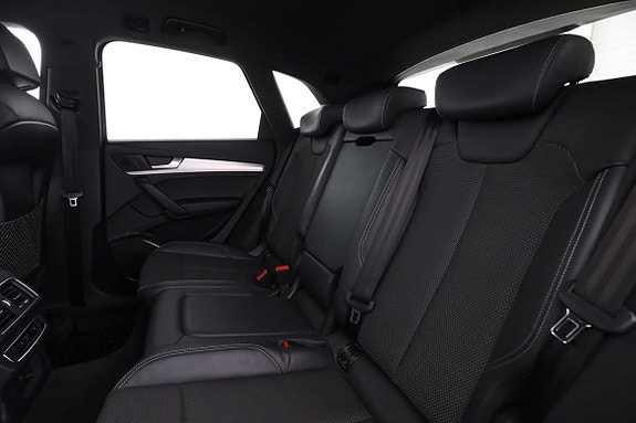 Audi Q5 15 of 30