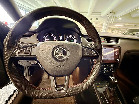 Skoda Octavia 13 of 25