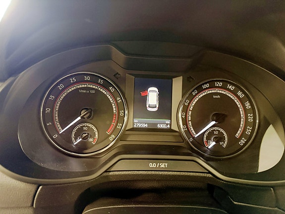Skoda Octavia 14 of 25
