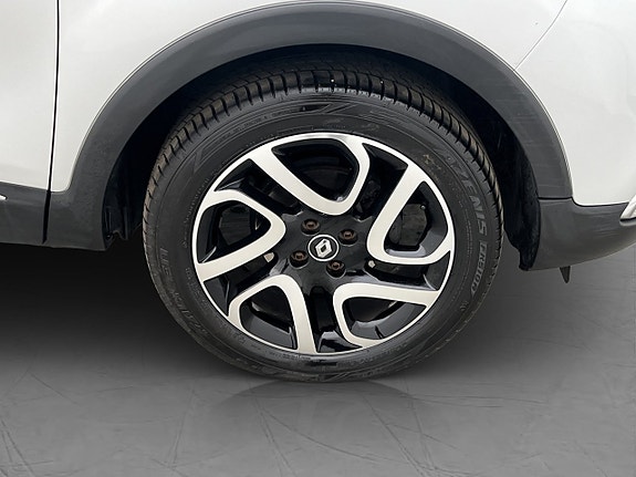 Renault Captur 28 of 30