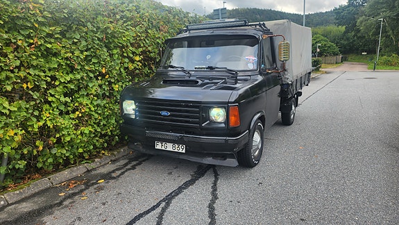 Ford Transit 2 of 10