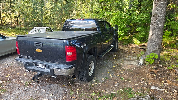 Chevrolet Silverado 2500 3 of 5