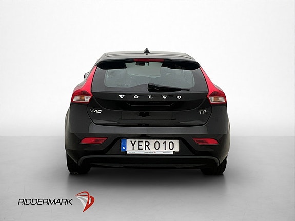 Volvo V40 7 of 28