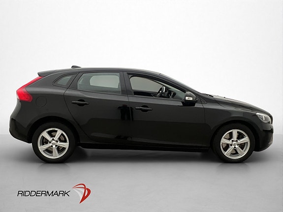 Volvo V40 9 of 28