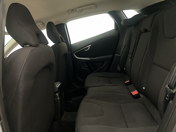 Volvo V40 23 of 28