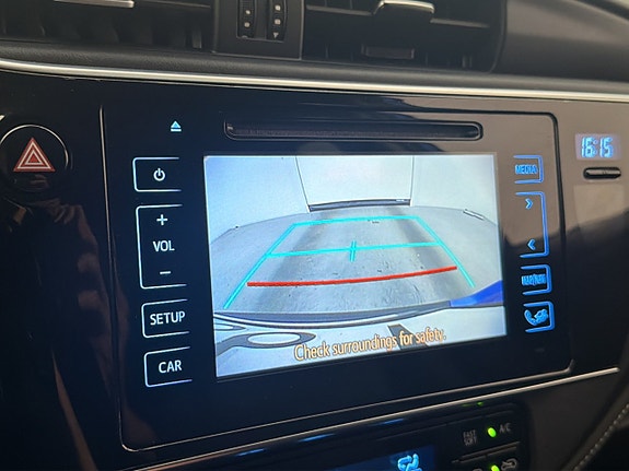 Toyota Auris 19 of 30