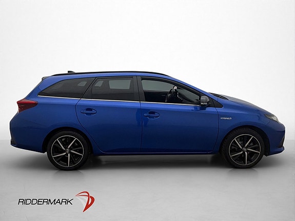 Toyota Auris 9 of 30