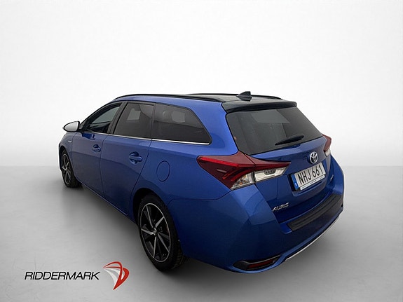Toyota Auris 6 of 30