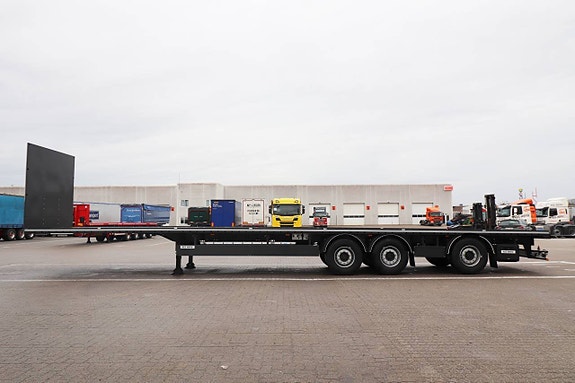 Kel-berg S105V 3 axlad 14.900mm Flak trailer 2 of 12