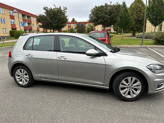 Volkswagen Golf VII 17 of 17