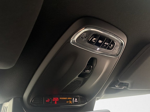 Volvo XC90 22 of 30