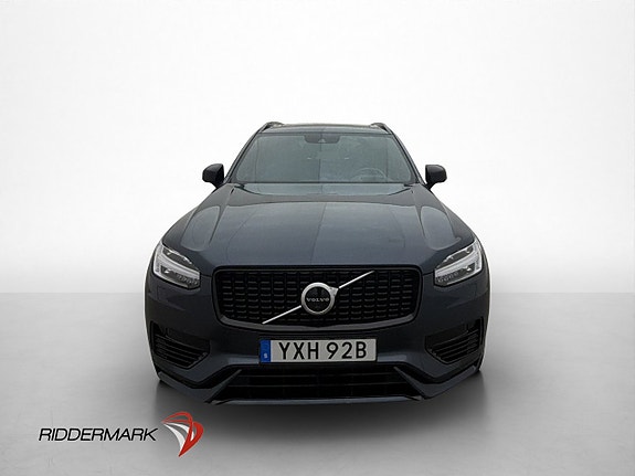 Volvo XC90 2 of 30