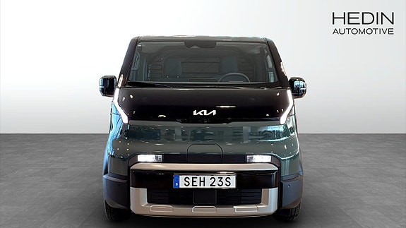 Kia PV5 8 of 18