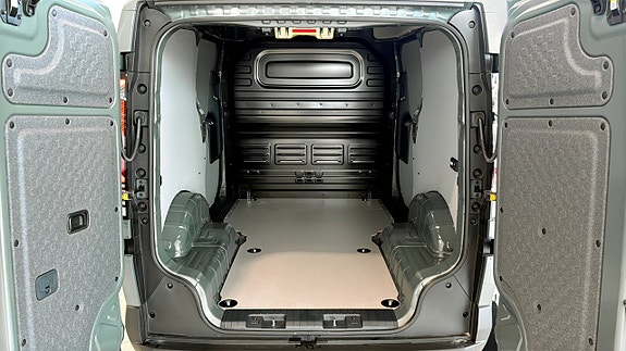Kia PV5 10 of 18