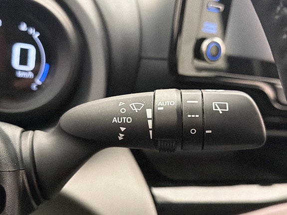 Toyota Yaris Cross 18 of 30