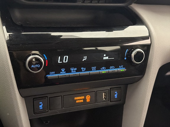 Toyota Yaris Cross 24 of 30
