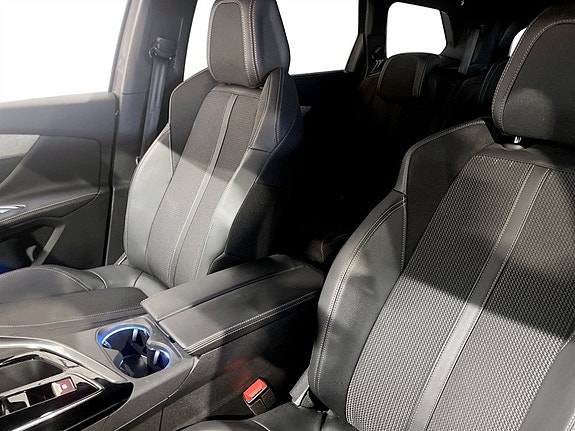 Peugeot 5008 5 of 15