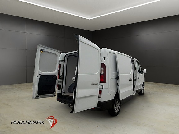 Renault Trafic 12 of 30