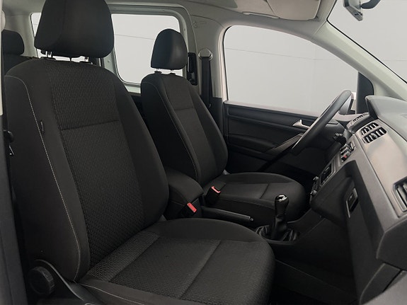Volkswagen Caddy 21 of 26