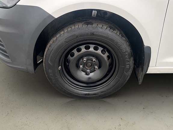 Volkswagen Caddy 23 of 26