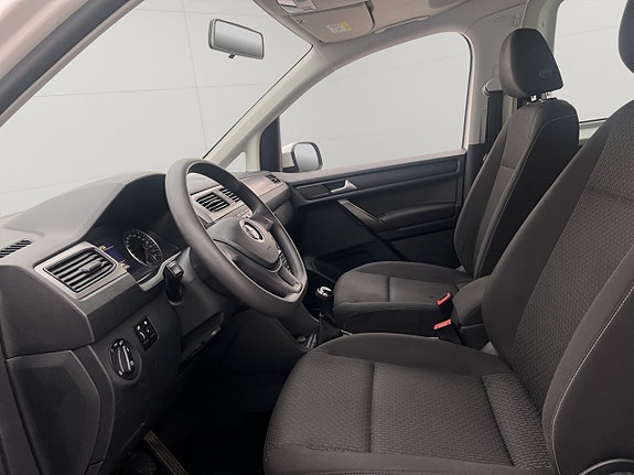 Volkswagen Caddy 15 of 26
