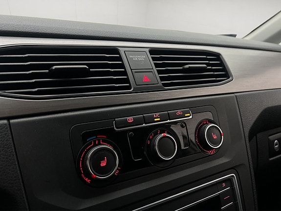 Volkswagen Caddy 18 of 26