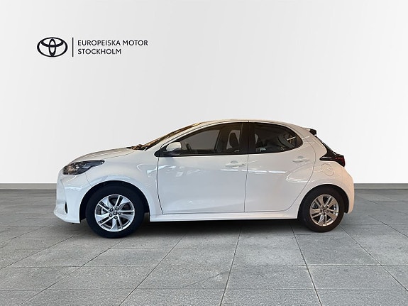 Toyota Yaris 4 of 10