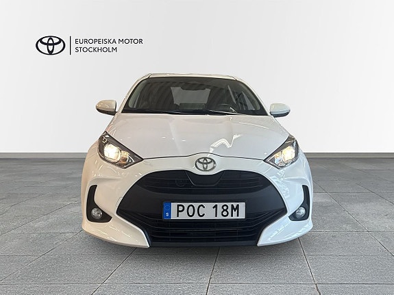 Toyota Yaris 6 of 10