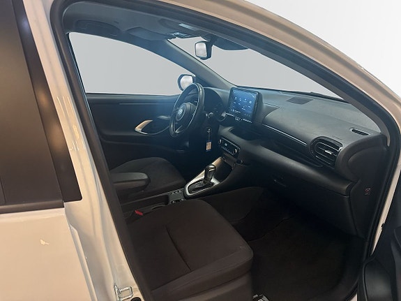 Toyota Yaris 7 of 10