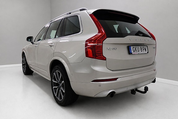 Volvo XC90 23 of 25