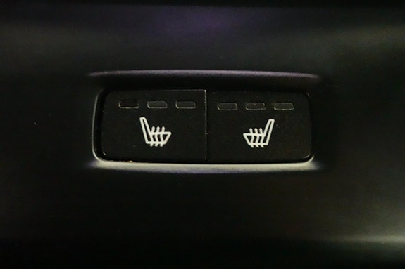 Volvo XC90 18 of 25