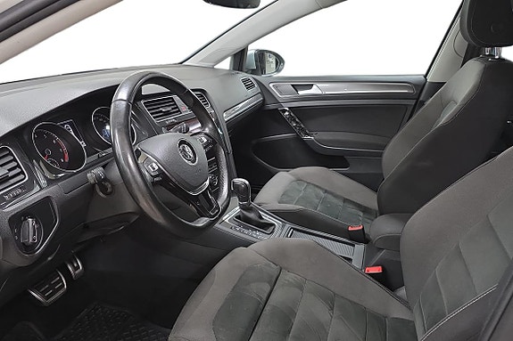 Volkswagen Golf Alltrack 28 of 30