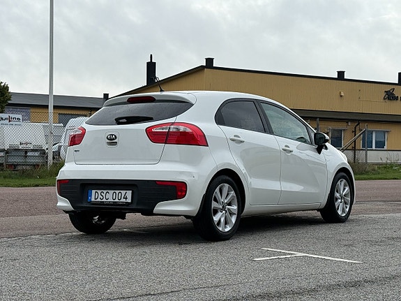 Kia Rio 4 of 14