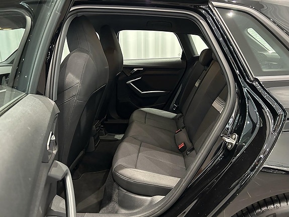 Audi A3 7 of 14