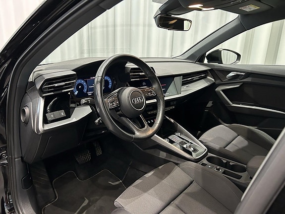 Audi A3 8 of 14