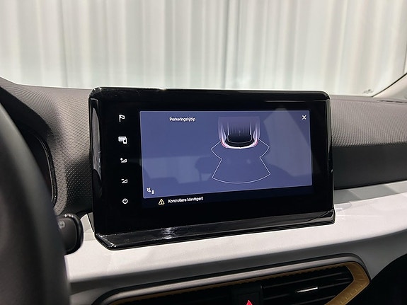 Seat Arona 12 of 13