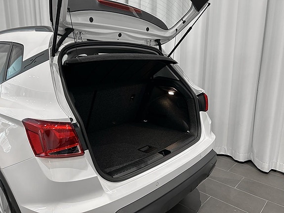 Seat Arona 4 of 13