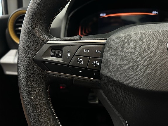 Seat Arona 10 of 13