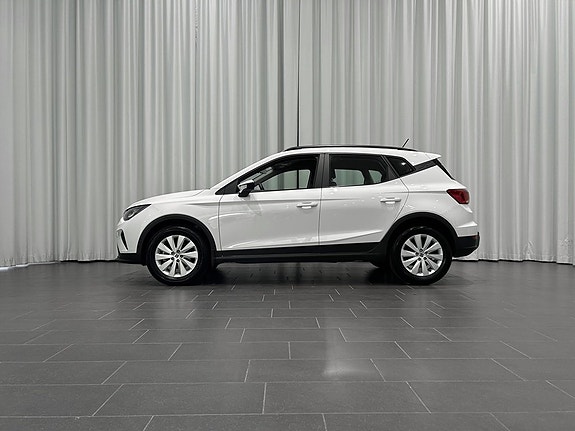 Seat Arona 2 of 13