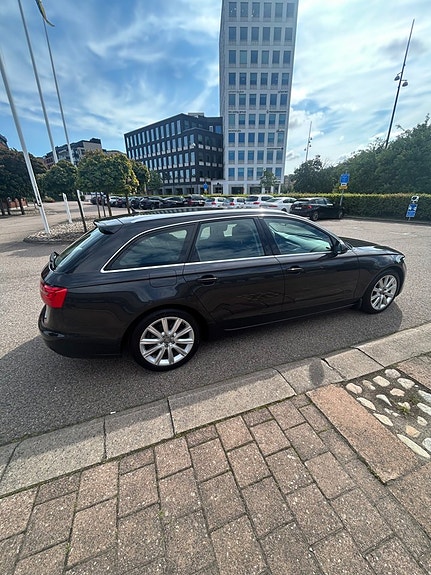 Audi A6 2 of 7