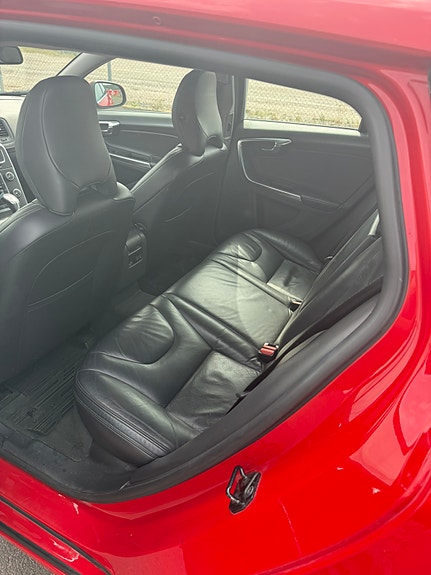 Volvo V60 7 of 7