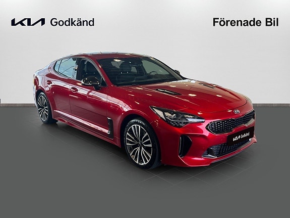 Kia Stinger 6 of 14