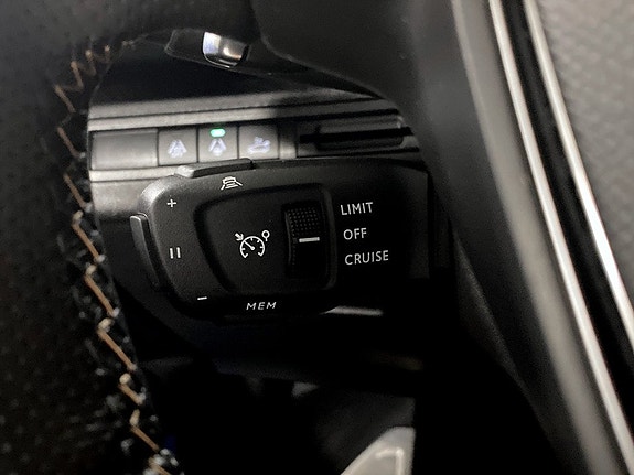 Peugeot 5008 8 of 19