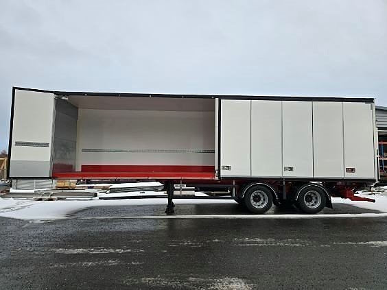 Kel-Berg 2-axlad citytrailer öppningsbar sida 27ppl Zepro 2 of 12