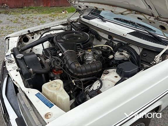 Mercedes-Benz 200 12 of 30