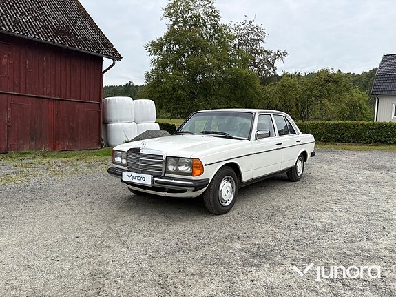 Mercedes-Benz 200