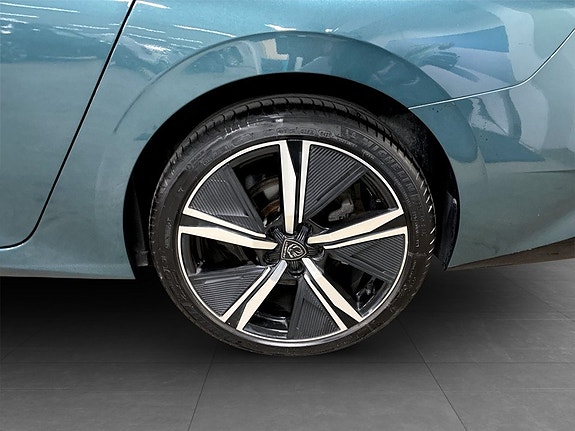 Peugeot 308 SW 18 of 19
