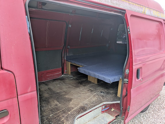 Nissan Urvan 6 of 8