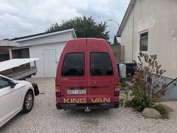 Nissan Urvan 8 of 8
