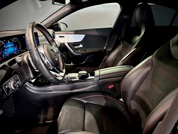 Mercedes-Benz CLA200 5 of 12